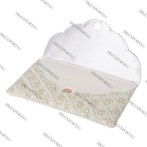 Bolso de mano blanco hecho a mano con cuentas florales, bolso de noche con diseño floral, monedero nupcial con cuentas para bodas, fiestas y eventos especiales - Product Image 2