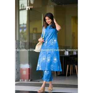 Hermosa tela estampada Jaipuri pesada CORD-SET Ropa de fiesta y oficina reversible moderna con estampados formales - Product Image 2