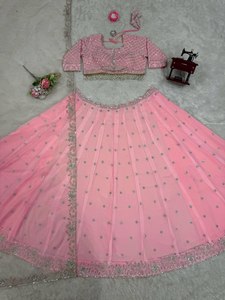 Ensemble Lehenga Choli de créateur traditionnel d'été pour fête de mariage nuptiale lourd brodé de rose avec Dupatta vêtements de fête pour femmes - Product Image 5