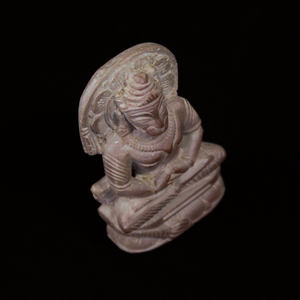 Sculpture sur pierre Konark faite à la main Hanuman Ji Feature Showpiece pour les occasions de Noël et de Diwali (2 pouces) - Product Image 6