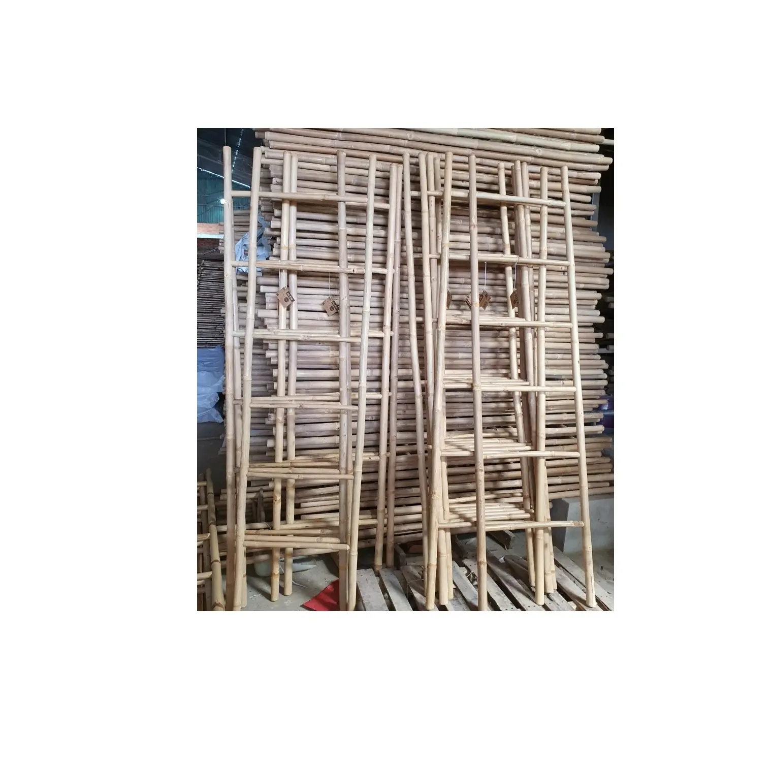 베트남 공장 OEM 대나무 기둥 울타리 재료-매트 코스트가있는 실내 대나무 사다리 및 욕실 가구용 5 단계