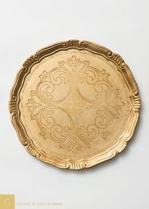 Plaques de chargeur métalliques de qualité supérieure à bas prix avec des finitions élégantes et polies pour les présentations de repas festifs et quotidiens - Product Image 4