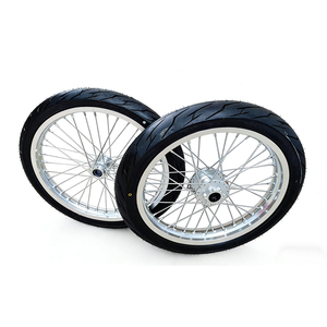 <span class=keywords><strong>Talaria</strong></span> Xxx Surron Light Bee X s <span class=keywords><strong>Moto</strong></span> <span class=keywords><strong>Elettrica</strong></span> da Cross X3 Colore Cromo Argento Pneumatici Supermoto da Strada Cerchi Ruote - Product Image 1