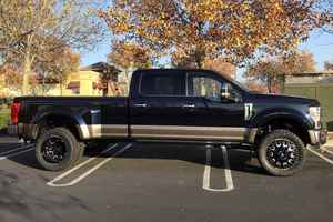 Excelente 2023 F o r d F 450 Super Duty King Ranch 4x4 Turbodiesel V8, Dually Crew Cab, 4WD, Altamente Equipado - Product Image 3