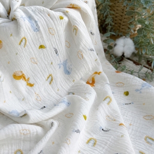 Tissu en coton biologique de bambou double gaze, doux, imprimé baleine arc-en-ciel, écologique, respirant et à séchage rapide - Product Image 1