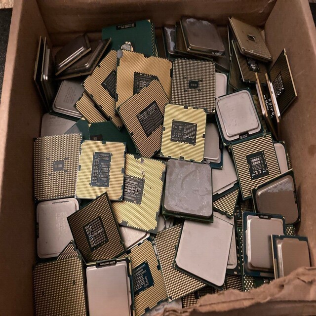 Wholesale Gold Ceramic  CPU Processor Scrap Gold Recovery Ceramic CPU Scrap Available for Sale at Affordable Ready to Ship