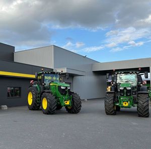 Trouvez une icône similaire Tracteurs agricoles de qualité John Deer 7R 350 dans le prix de l'agriculture d'occasion à vendre agricole. - Product Image 1