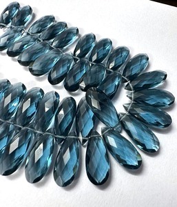 Dark London Blue Topaz 20x8mm Beads 20 Pcs Faceted Cut Blue Quartz Hydro Glass con Blue Topaz Glass Quartz Beads de alta calidad - Product Image 3