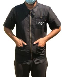 Chaqueta de corte de peluquero negro, personalizada, prémium, para el cuidado de mascotas - Product Image 1