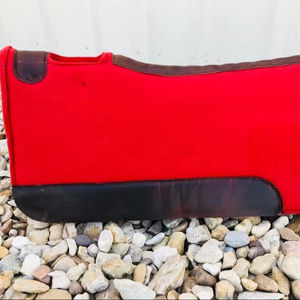 Tapis de selle Western en feutre de laine OEM de qualité supérieure en vrac Vente en gros Durable Confortable Tapis d'équitation Logo personnalisé Équipement d'équitation - Product Image 1