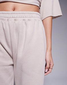 Fabrication en gros personnalisée, dernier design, pantalons de survêtement larges pour femmes, logo brodé, polaire d'hiver, écologique, décontracté pour femmes - Product Image 3