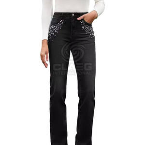 Pantalones vaqueros de mezclilla para mujer de fabricación profesional para uso en exteriores Precio barato Nuevo y elegante con logotipo de diamantes de imitación en la cintura Ropa informal - Product Image 1