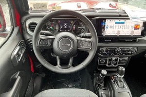 รถจี๊ปแรงเลอร์ X SUV ปี 2024 มือสอง ขับเคลื่อน 4 ล้อ พวงมาลัยซ้าย เครื่องยนต์ดีเซล เกียร์อัตโนมัติ 6 ที่นั่ง เบาะหนัง กล้องมองหลัง มาตรฐานไอเสียยูโร 3 ความจุ 8 ลิตร - Product Image 2