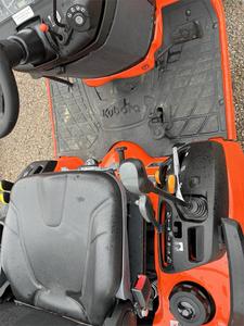 Mini tractor Kubota BX23S Tractor DE RUEDAS 4x4 con cargador Retroexcavadora Refrigerado por líquido Tractor de jardín de 3 cilindros - Product Image 3