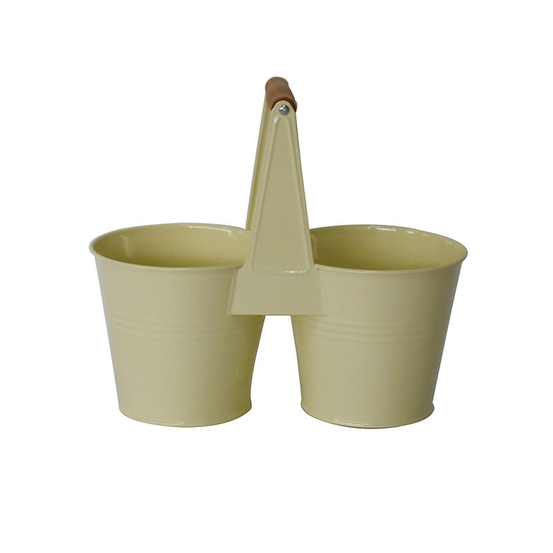 สีขาวนม