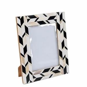 El último marco de fotos tallado a mano ecológico de Unique Craft India Marcos DE FOTOS artesanales naturales con incrustaciones de hueso únicas - Product Image 1