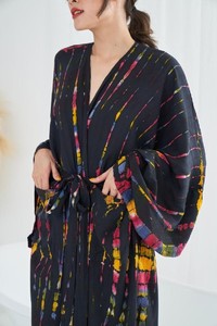 Robe Kimono Bohème Tendance 2026 en Tissu Rayonne Doux 100% Multicolore Tie-Dye avec Ceinture – Idéale pour les Vacances et la Plage - Product Image 5