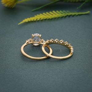 Conjunto de Anillo de Compromiso de Diamante Cultivado en Laboratorio con Corte Ovalado VVS de Edición Limitada con Anillo de Oro de 14k para Mujer a Bajo Precio - Product Image 6