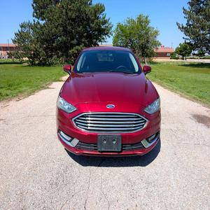 USADO LHD/RHD 2018 F O R D FUSION SE - Product Image 1