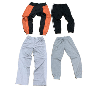 Abbigliamento Sportivo Usato di Marca Internazionale di Seconda Mano per Uomo e Donna in Balle per il Vietnam - Product Image 3