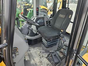 Retroexcavadora Compacta JCB 3CX 2018, Tracción 4x4, Usada, Tractor con Ruedas del Reino Unido, con Motor Cummins y Bomba de Engranajes de Alta Eficiencia - Product Image 6