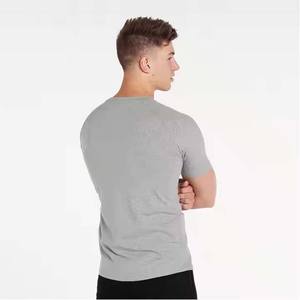 T-shirt vierge respirant à manches courtes côtelé pour hommes, col ras du cou coupe normale Vente en gros personnalisé 130GSM 50% coton 50% polyester - Product Image 2