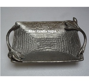 Plateau de service carré en acier inoxydable poli miroir de haute qualité plateau en métal multifonctionnel de cuisine de restaurant commercial - Product Image 3