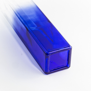 <span class=keywords><strong>Botella</strong></span> de vidrio para bebidas alcohólicas, <span class=keywords><strong>botella</strong></span> <span class=keywords><strong>larga</strong></span> de vidrio con estampado de pantalla <span class=keywords><strong>azul</strong></span> y blanca - Product Image 3