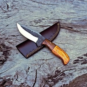 Couteau Skinner en acier au carbone fait à la main avec manche en bois et gaine en cuir supporté par l'OEM - Product Image 3
