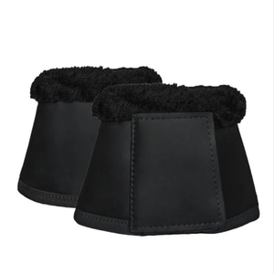 Bottes à cloche imperméables en cuir PU avec construction durable et doublure en polyester teddy parfaites pour l'entraînement. - Product Image 4