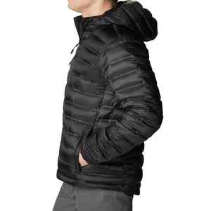 Doudoune personnalisée pour hommes dotée d'un design matelassé, d'un rembourrage doux, d'un toucher léger et d'une protection hivernale chaude et confortable - Product Image 4