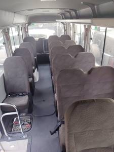 Autobús Coaster de 30 Asientos Diésel Euro 6 con Volante a la Izquierda para Transporte Urbano - Product Image 5