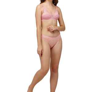 Ensemble de soutien-gorge à armatures personnalisé grande taille pour femmes Lingerie sexy en dentelle avec bonnet complet push-up et shorty OeM Supply - Product Image 3