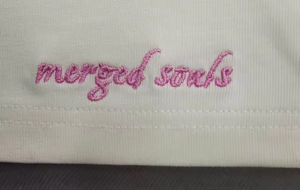 Camiseta de hombre de nuevo diseño con ajuste cuadrado y hombro caído 100% algodón de secado rápido y transpirable cuello redondo estampado Logo transpirable - Product Image 2