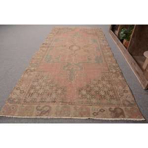 Tapis turc vintage 3,5x8 pieds (108x245 cm), tapis en laine rouge à pois - Product Image 1