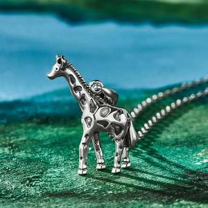 Jeulia Sterling Silver African <b>Giraffe</b> <b>Necklace</b> with Rose Gold Zircon Diamond & Pearl - Product Image 5