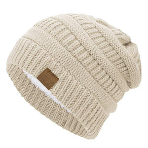 Bonnets en tricot de couleur unie de qualité supérieure, unisexe, impression de logo personnalisée, impression numérique disponible, toutes les couleurs et tailles, style streetwear courant - Product Image 1