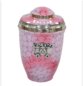 Urna de cenizas conmemorativa de latón acabada a mano con motivo decorativo y opción de texto personalizado - Product Image 6