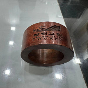 Anneaux de serviette vintage en bois d'acacia écologiques faits à la main pour la maison, la cuisine, les mariages, Noël, l'artisanat, directement d'Inde - Product Image 1