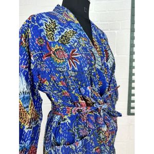 ชุดกิโมโนยาวแบบกลับด้านได้ Kantha Pur สำหรับผู้หญิง สีเขียวพาสเทล ลายสัตว์ ผ้าฝ้าย ใช้คลุมอาบน้ำหรือใส่เป็นชุดว่ายน้ำแบบกลับด้านได้ - Product Image 5