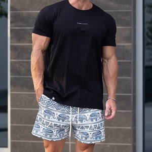Shorts de sport mi-longs personnalisés en coton respirant à sublimation intégrale, séchage rapide, motif décontracté en maille de 5 pouces pour la plage et la course à pied - Product Image 6