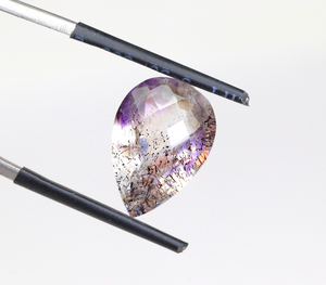 พลอยเลพิโดครอไซต์ซุปเปอร์เซเว่น เกรดท็อป ทรงลูกแพร์ เจียระไน ราคาขายส่ง - Product Image 3