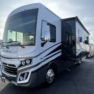 Fleetwood RV Bounder 35K Usado 2024 - Product Image 1
