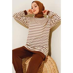 Conjunto de forro polar de 2 hilos para mujer en marrón a rayas horizontales Conjunto cómodo y elegante - Product Image 4