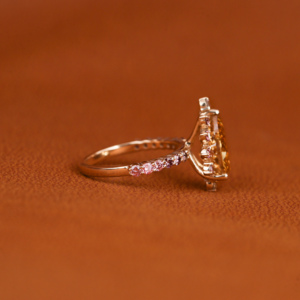 Elegante anillo de compromiso clásico para mujer 18KT chapado en oro laboratorio creado amarillo corte de pera diamante Rosa pavé anillos finos - Product Image 6