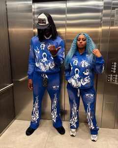 Ensemble sweat à capuche zippé et bas de cloche avec logo personnalisé sérigraphié 100% coton Ensemble de pantalons de survêtement à capuche pour hommes Ensemble de survêtement de jogging - Product Image 5