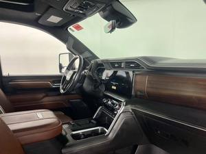 Auto Usado Confiable, GMC Sierra 2500HD Denali Ultimate 2024, 4 Puertas, Cabina Doble, 4x4, SB - Product Image 4