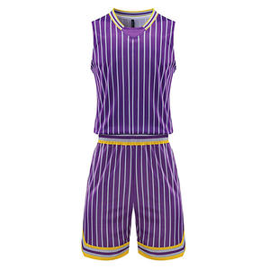 Ensemble de maillots de basket-ball pour hommes en tissu respirant et confortable, manches courtes, séchage rapide, taille personnalisée, logo personnalisé, haute qualité - Product Image 3