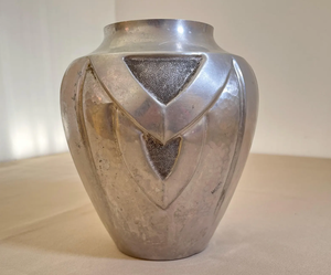 Hot Selling Cast Aluminium Flower <b>Vase</b> in Rough Nickel Finish Modern <b>Table</b> <b>Vase</b> Decorative Aluminium Flower <b>Vase</b> Metal Crafts - Product Image 1