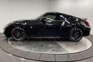 Nissan 370Z NISMO Coupé 2020 Usado Premium ~4,600 Millas, Transmisión Manual de 6 Velocidades - Product Image 2